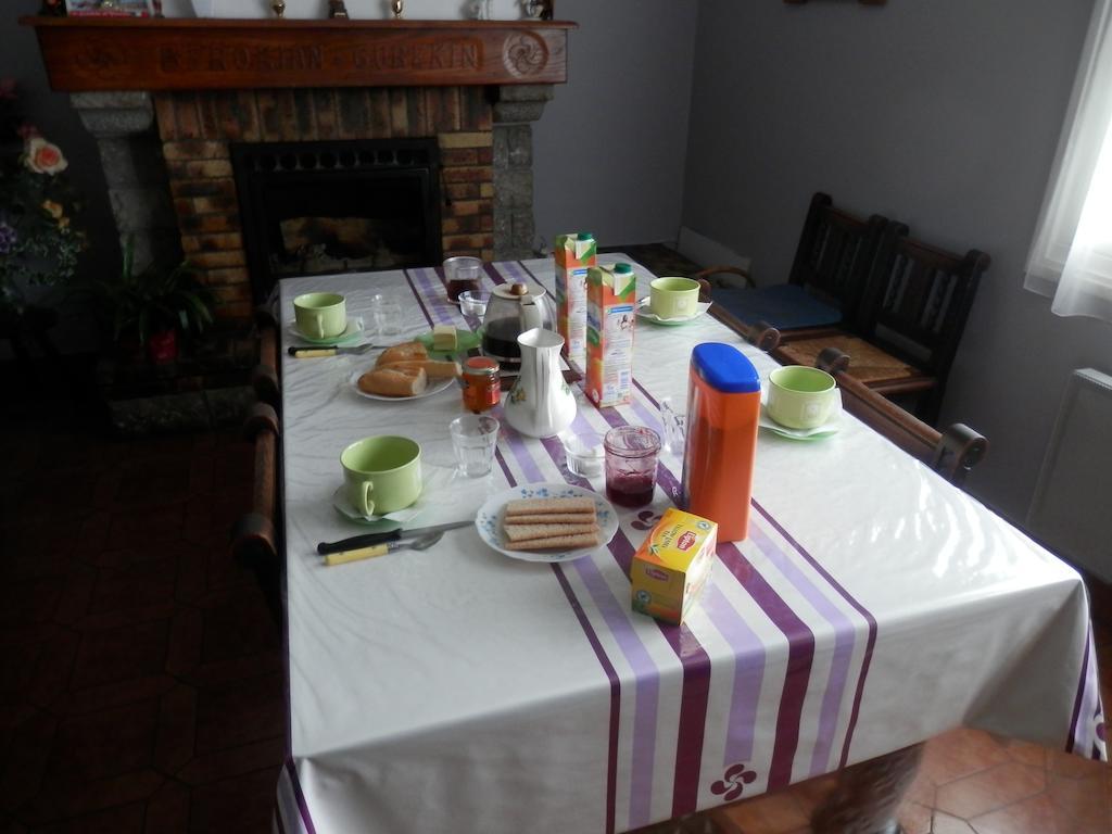 Ispoure Chambres D'Hotes Chez Pascaline מראה חיצוני תמונה